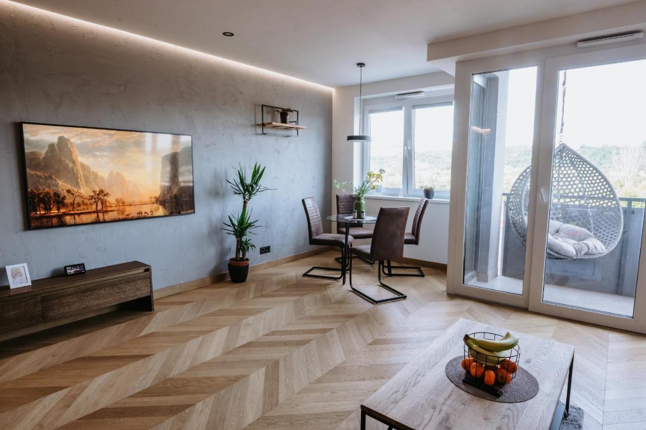 Apartamento Minimalist Design Penthouse - Kosice Old Town Exterior foto