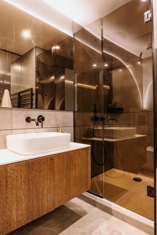 Apartamento Minimalist Design Penthouse - Kosice Old Town Exterior foto